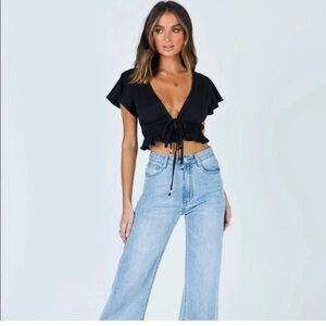 Princess Polly Jamison Reid top🖤 Worn once. Size 4.
